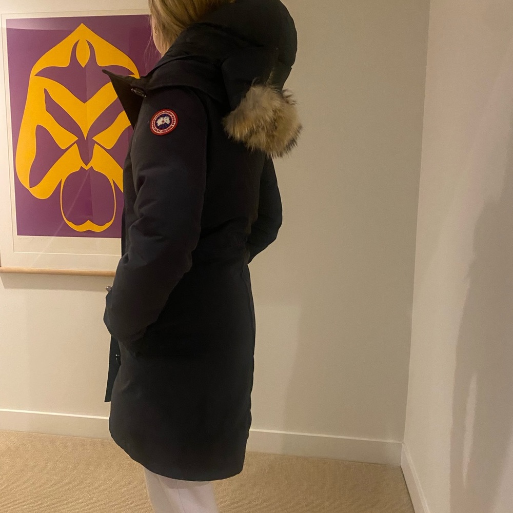 Rossclair Down Parka Womens 
Size small